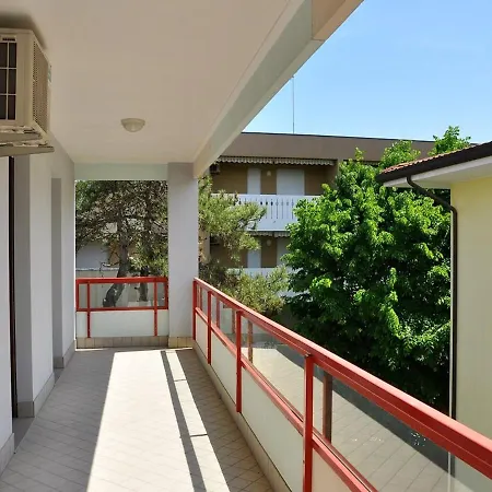 Apartamento Modern And Comfy Near *