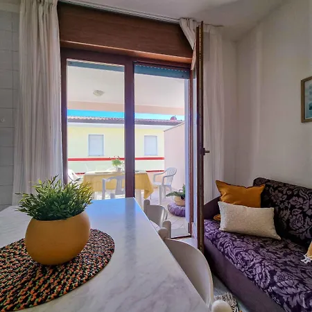 Daire Modern And Comfy Flat Near The Sea *