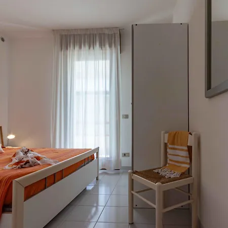 Modern And Comfy Flat Near The Sea شقة *