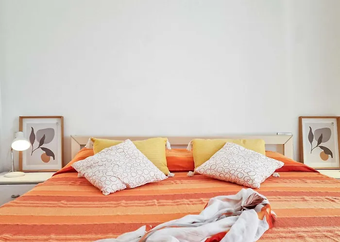 Modern And Comfy Flat Near The Sea Apartman *